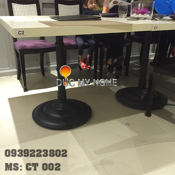 Bàn cafe đế tròn trơn tầng gang đúc CT 002